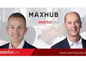 Freuen sich auf die Zusammenarbeit: Klaus-Dieter Dahl (l.), Sales Manager DACH bei Maxhub, und Carsten Steinecker, Managing Director Business Development bei Exertis AV. (Bild: Exertis AV)