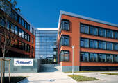 Pelikan in Hannover: Die Vertriebsmannschaft von Pelikan Hardcopy – bislang in den Niederlanden und in Hannover ansässig – wird künftig von Moers aus arbeiten.