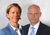 MHS-Geschäftsführerin Simone Schroers und Armin Alt, Geschäftsführer von perform IT