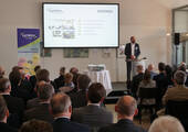 Marc Gebauer, Geschäftsführer von Lyreco Deutschland, begrüßte rund 130 Gäste zum Lieferantentag.