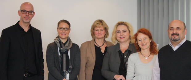 Jurysitzung in Düsseldorf: Niklas Webelhaus, Kathrin Weik, Birgit Brauch, Christine Schmidhuber, Susanne Fuchs, Pietro Giarrizzo (v.l.)