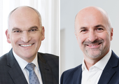 Massimo Reynaudo (rechts) übernimmt vom 1. Oktober an die Führung des Geschäftsbereichs UPM Communication Papers von Winfried Schaur. (Bilder: Rami Lappalainen/UPM)