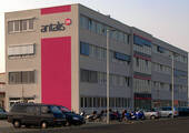 Antalis-Gebäude in Frechen: höhere Effizienz dank Software-gestützter Auftragsbearbeitung (Bild: Antalis)